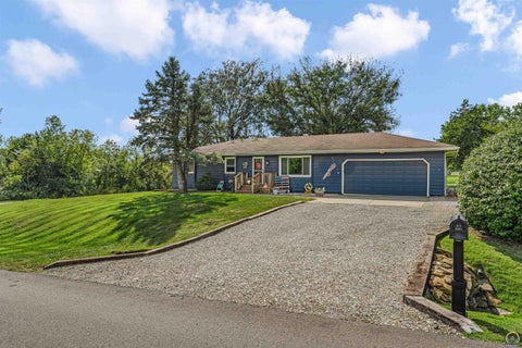 Tiny photo for 5001 NW Kendall Dr, Topeka, KS 66618 (MLS # 246324)
