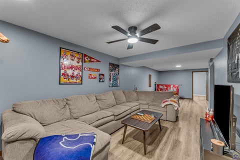Tiny photo for 5001 NW Kendall Dr, Topeka, KS 66618 (MLS # 246324)