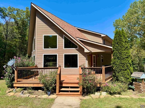 Tiny photo for 8916 Shadywood Ln, Ozawkie, KS 66070 (MLS # 246373)