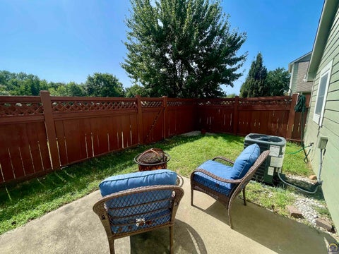 Tiny photo for 2222 Breckenridge Dr, Lawrence, KS 66047 (MLS # 246641)