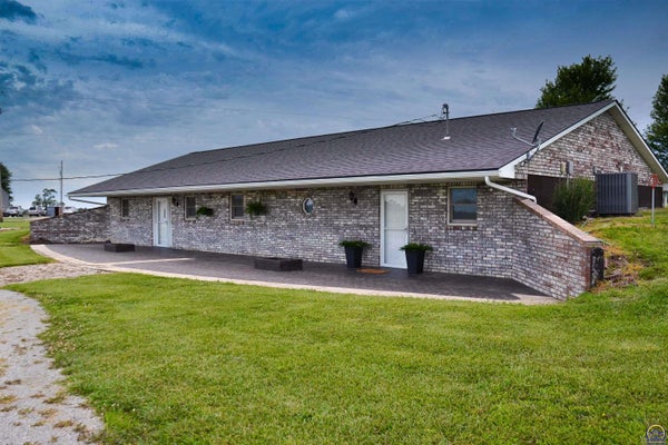 2599 SHETLAND RD, WAVERLY, KS 66871 - Image bcffe55c8c4ffb552e47c24955724d08/53132736