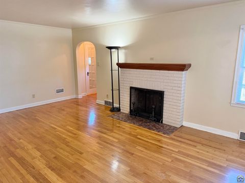 Tiny photo for 2801 SW 21st St, Topeka, KS 66604 (MLS # 245680)