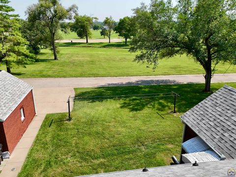 Tiny photo for 2801 SW 21st St, Topeka, KS 66604 (MLS # 245680)