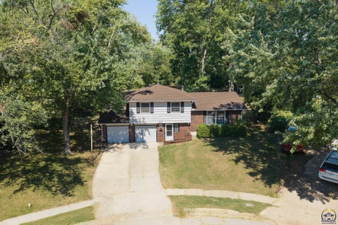 Tiny photo for 3217 Westwood Ct, Topeka, KS 66614 (MLS # 246458)