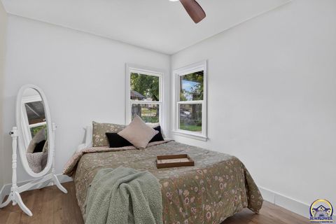Tiny photo for 614 SW Webster Ave, Topeka, KS 66606 (MLS # 245577)