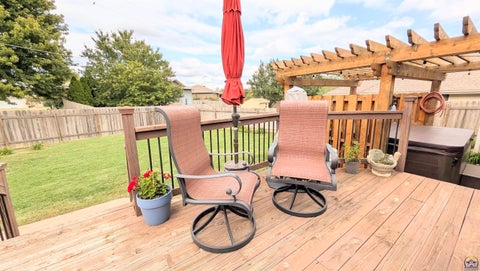 Tiny photo for 2126 Crestview Dr, Emporia, KS 66801 (MLS # 246806)