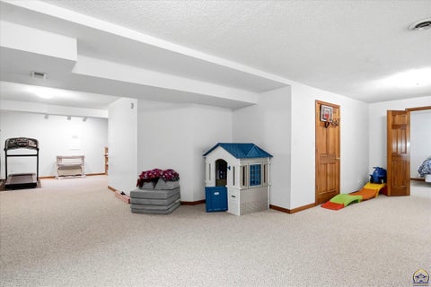 Tiny photo for 6428 SW 24th St, Topeka, KS 66614 (MLS # 247080)