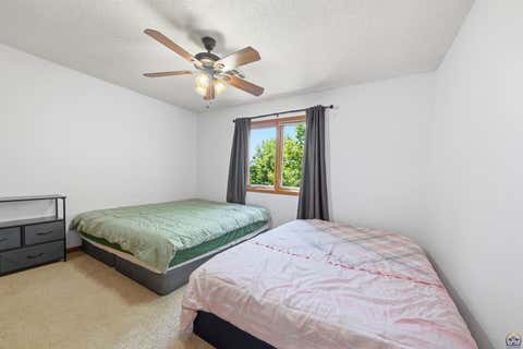 Tiny photo for 2611 SW Golf View Dr, Topeka, KS 66614 (MLS # 244745)