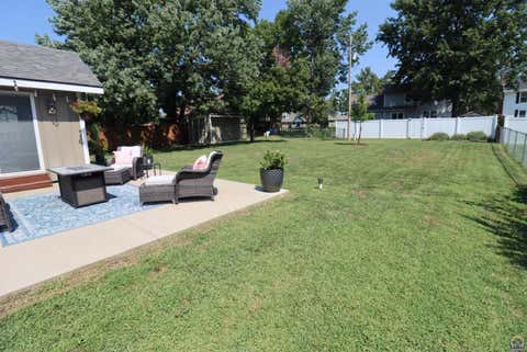Tiny photo for 2342 SW Ashworth Pl, Topeka, KS 66614 (MLS # 246231)