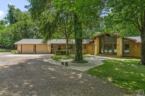 Tiny photo for 7535 NW Topeka Blvd, Topeka, KS 66617 (MLS # 245677)