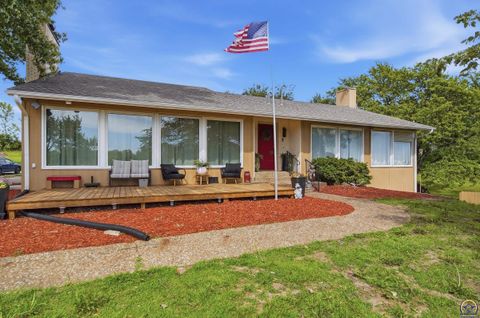 Tiny photo for 4444 NW Menoken Rd, Topeka, KS 66618 (MLS # 244709)