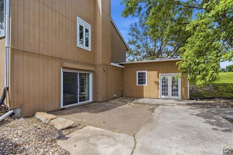 Tiny photo for 4444 NW Menoken Rd, Topeka, KS 66618 (MLS # 244709)