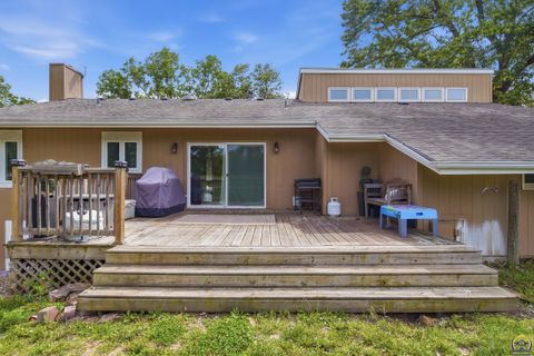 Tiny photo for 4444 NW Menoken Rd, Topeka, KS 66618 (MLS # 244709)