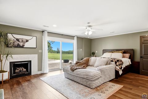 Tiny photo for 4444 NW Menoken Rd, Topeka, KS 66618 (MLS # 244709)