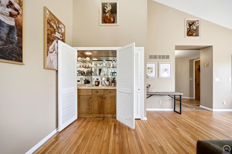 Tiny photo for 4444 NW Menoken Rd, Topeka, KS 66618 (MLS # 244709)