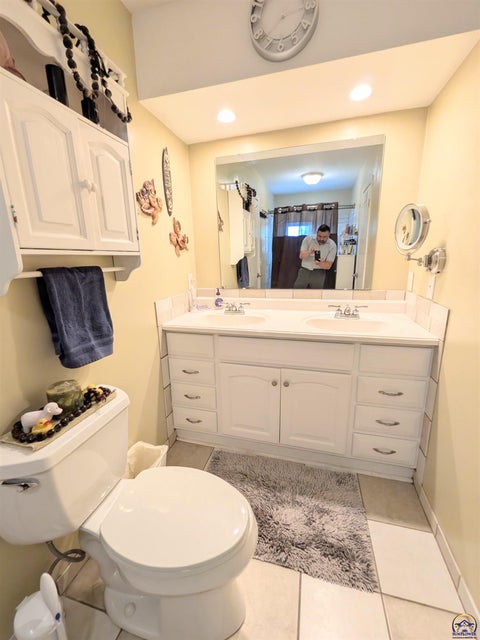 Tiny photo for 1817 Calle de Loma Dr, Emporia, KS 66801 (MLS # 244630)