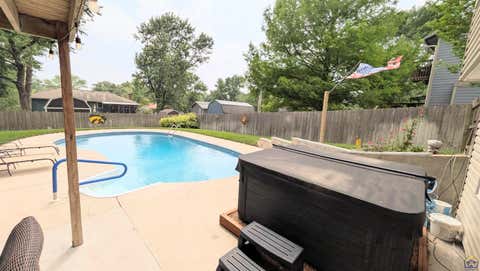 Tiny photo for 1817 Calle de Loma Dr, Emporia, KS 66801 (MLS # 244630)