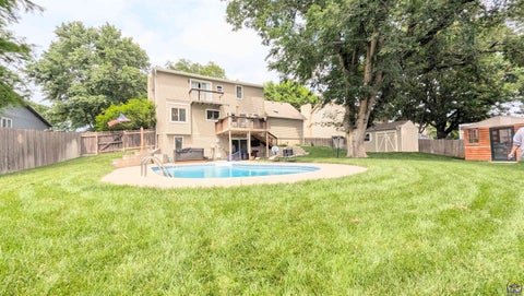 Tiny photo for 1817 Calle de Loma Dr, Emporia, KS 66801 (MLS # 244630)