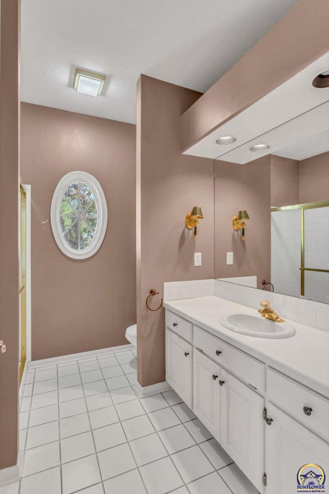 Tiny photo for 615 W Willow Ln, Ottawa, KS 66067 (MLS # 246466)