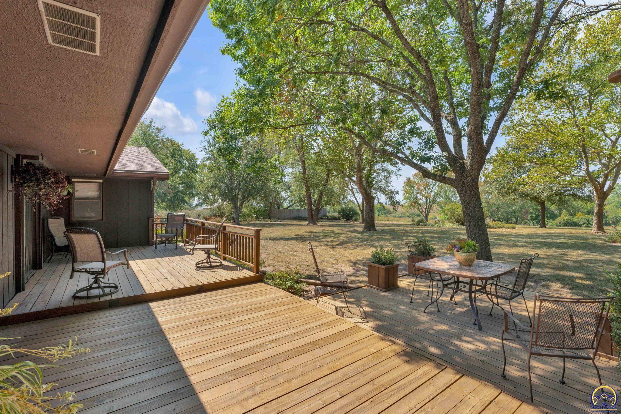 Silver Lake, Kansas 66539, United States, 5 Bedrooms Bedrooms, ,3 BathroomsBathrooms,Residential,Pending,43715