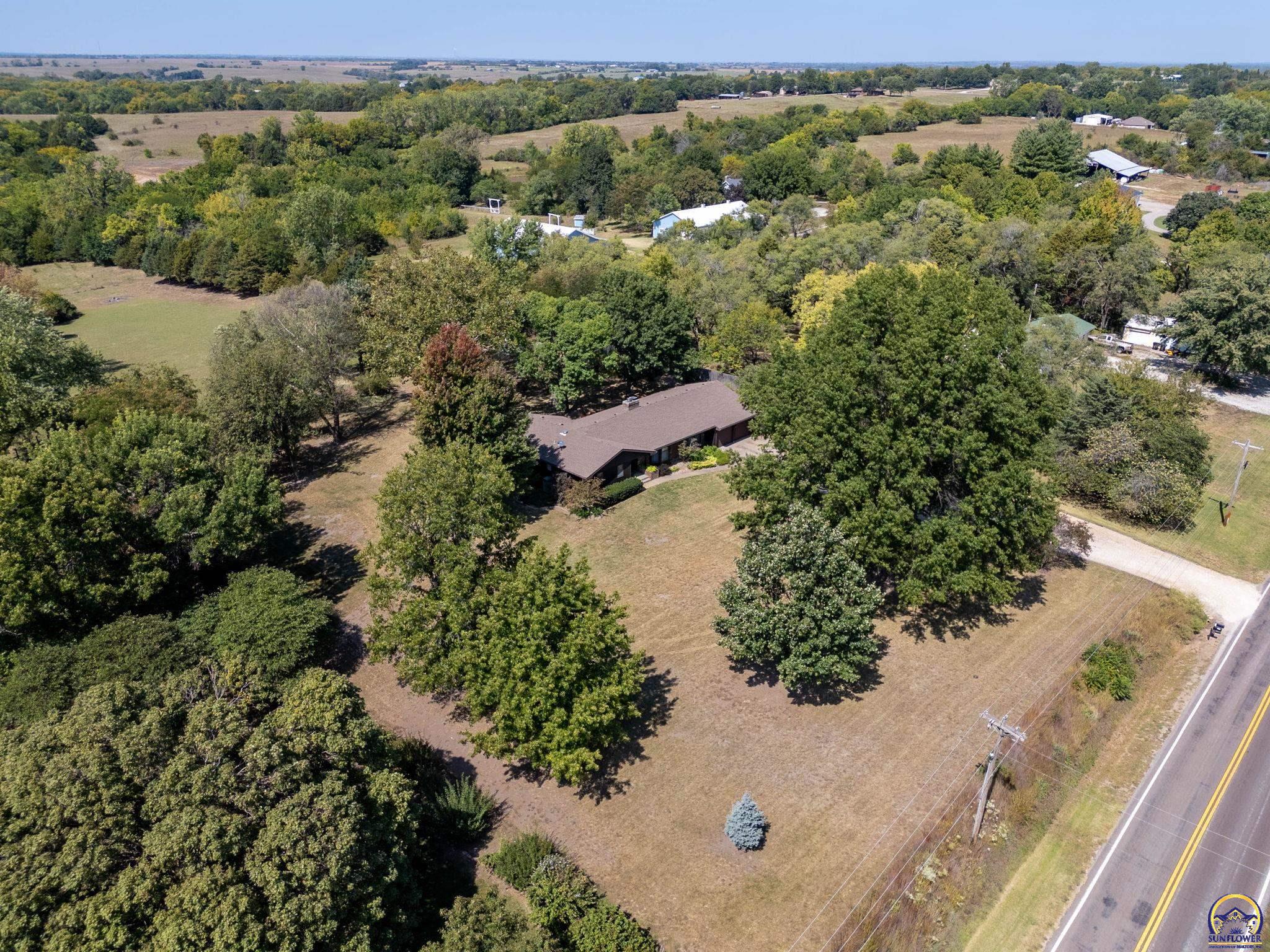 Silver Lake, Kansas 66539, United States, 5 Bedrooms Bedrooms, ,3 BathroomsBathrooms,Residential,Pending,43715