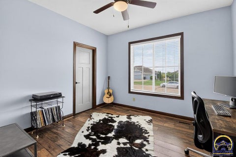 Tiny photo for 5818 SW 55th St, Topeka, KS 66610 (MLS # 245617)