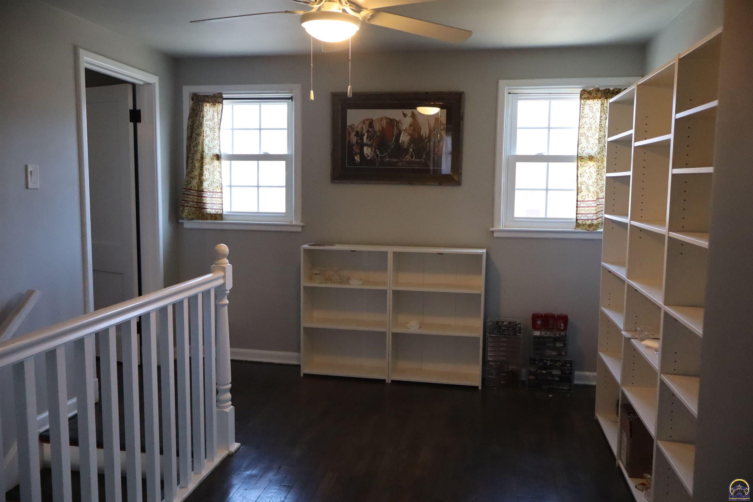 Topeka, Kansas 66604, United States, 4 Bedrooms Bedrooms, ,2 BathroomsBathrooms,Residential,Active,88029