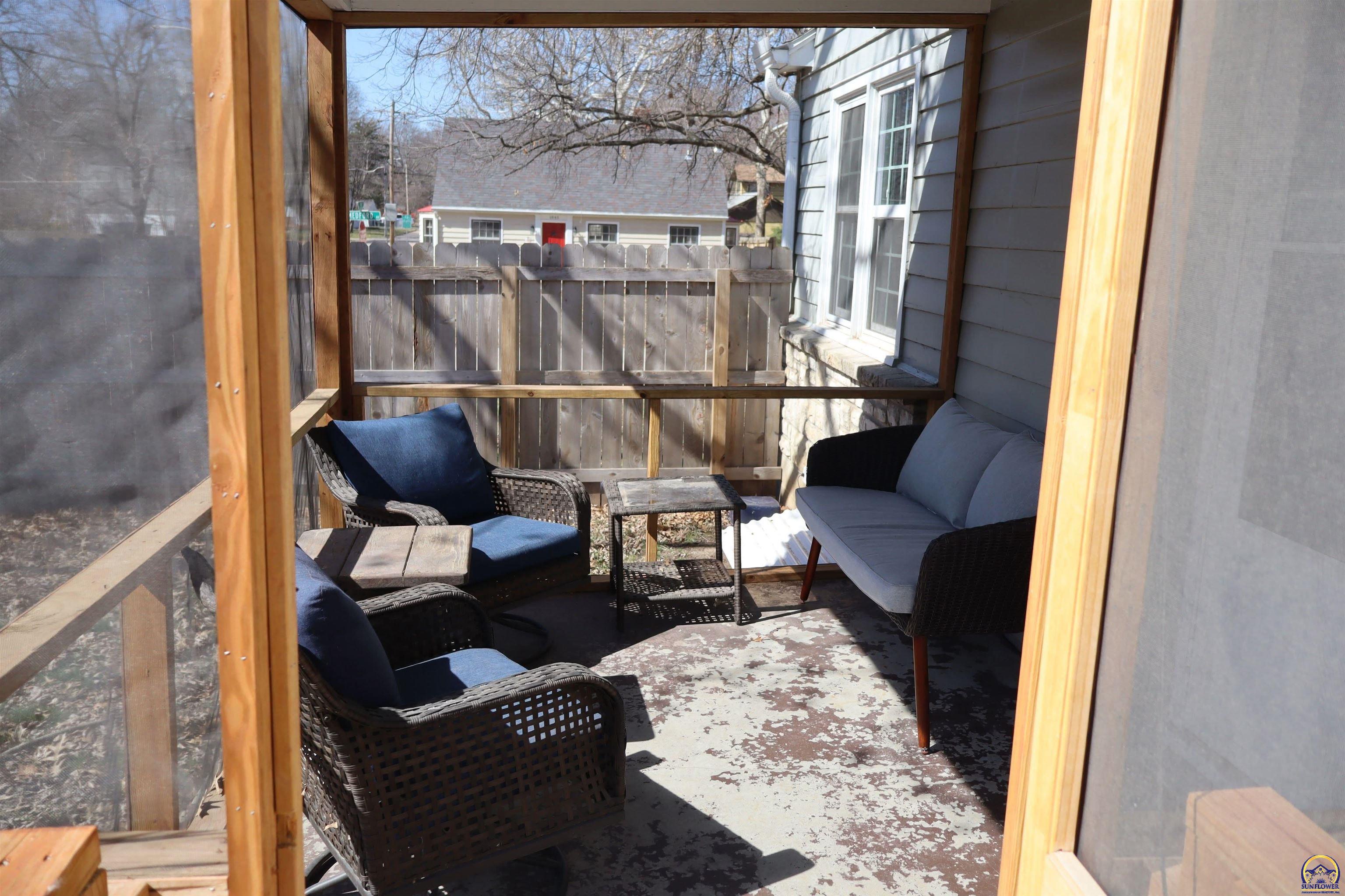 Topeka, Kansas 66604, United States, 4 Bedrooms Bedrooms, ,2 BathroomsBathrooms,Residential,Active,88029