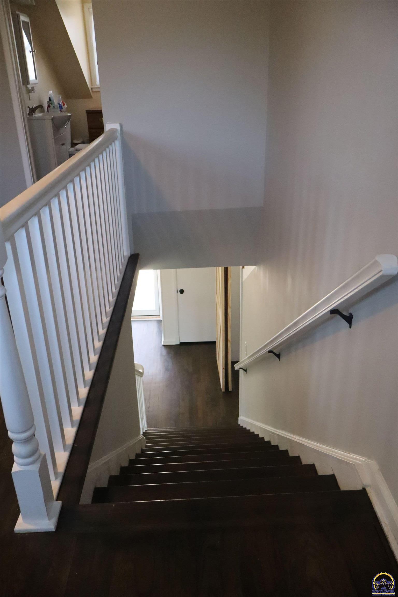 Topeka, Kansas 66604, United States, 4 Bedrooms Bedrooms, ,2 BathroomsBathrooms,Residential,Active,88029