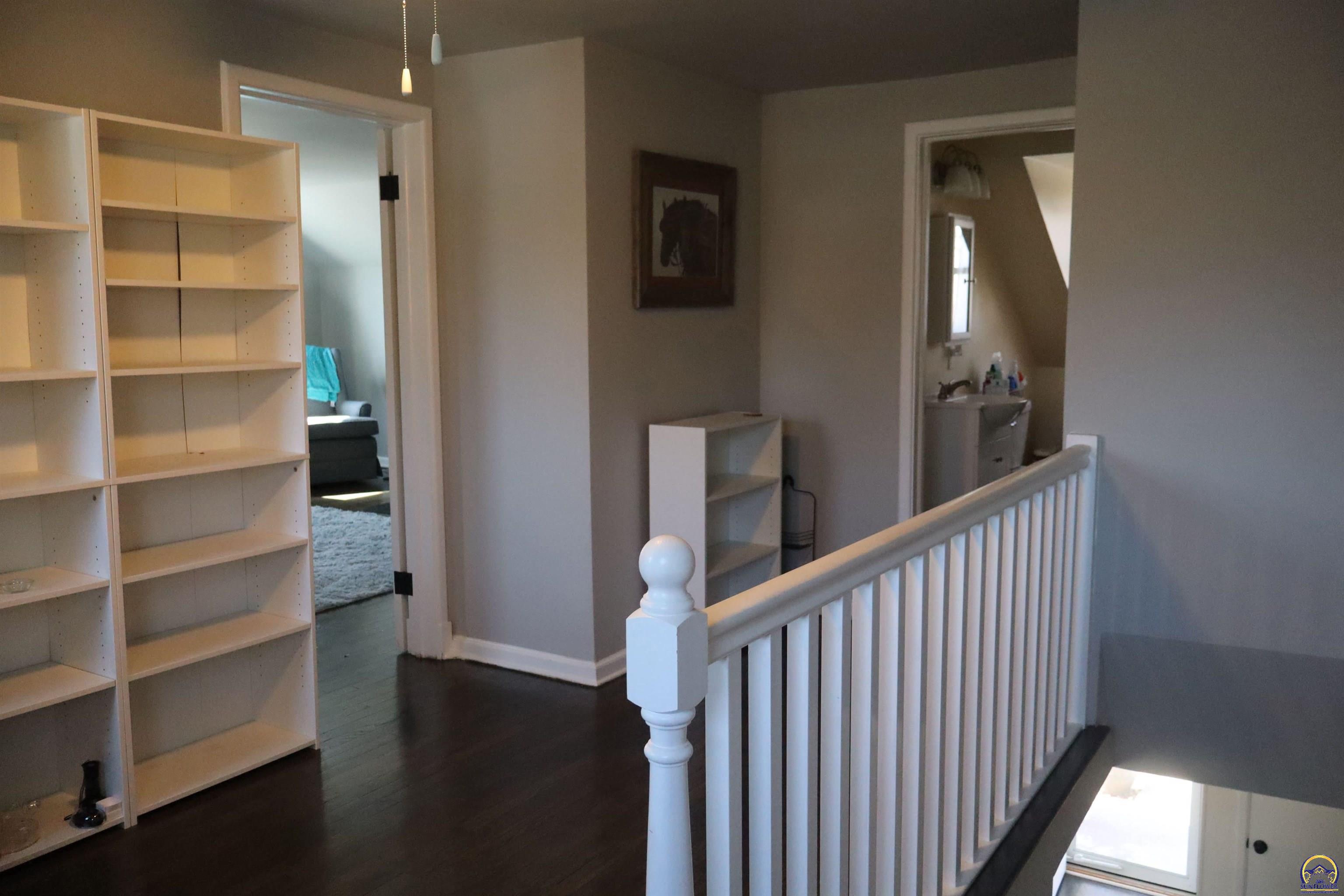 Topeka, Kansas 66604, United States, 4 Bedrooms Bedrooms, ,2 BathroomsBathrooms,Residential,Active,88029