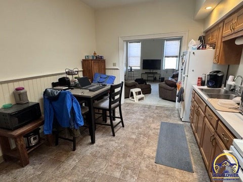 Tiny photo for 614 S Topeka Ave, Lyndon, KS 66451 (MLS # 244454)