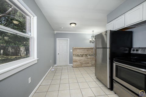 Tiny photo for 3431 SE Michigan Ave, Topeka, KS 66605 (MLS # 246384)