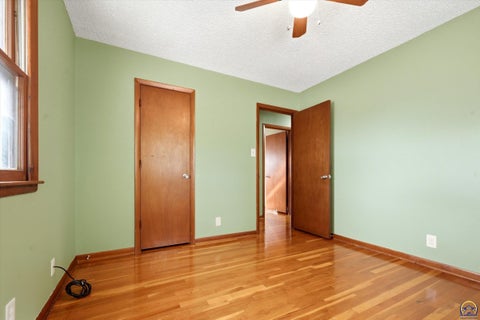 Tiny photo for 3211 SW 32nd St, Topeka, KS 66614 (MLS # 247092)