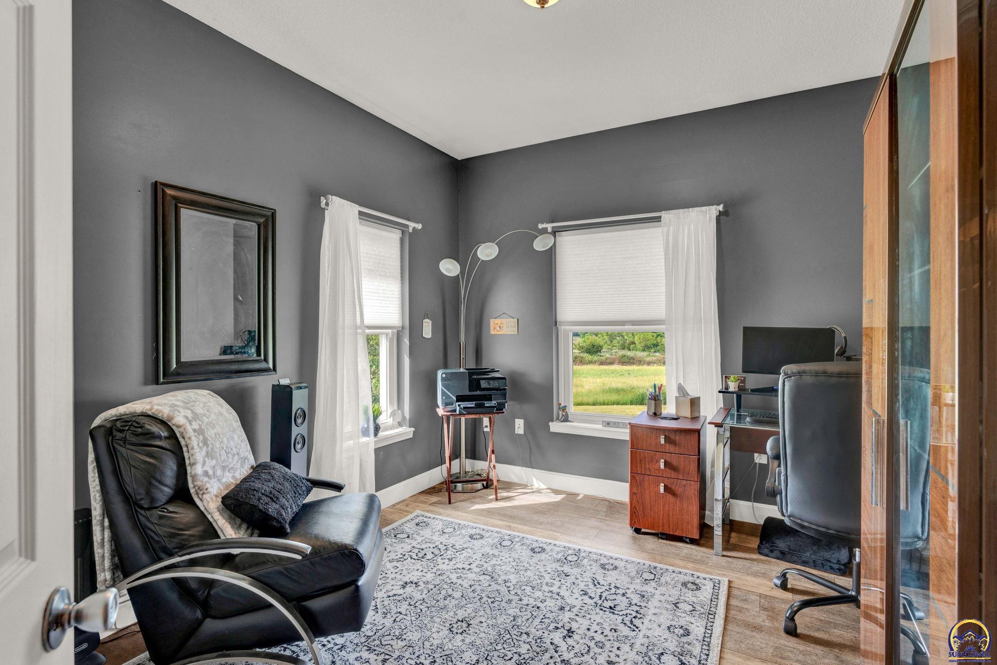 Auburn, Kansas 66402, United States, 5 Bedrooms Bedrooms, ,3 BathroomsBathrooms,Residential,Pending,57834