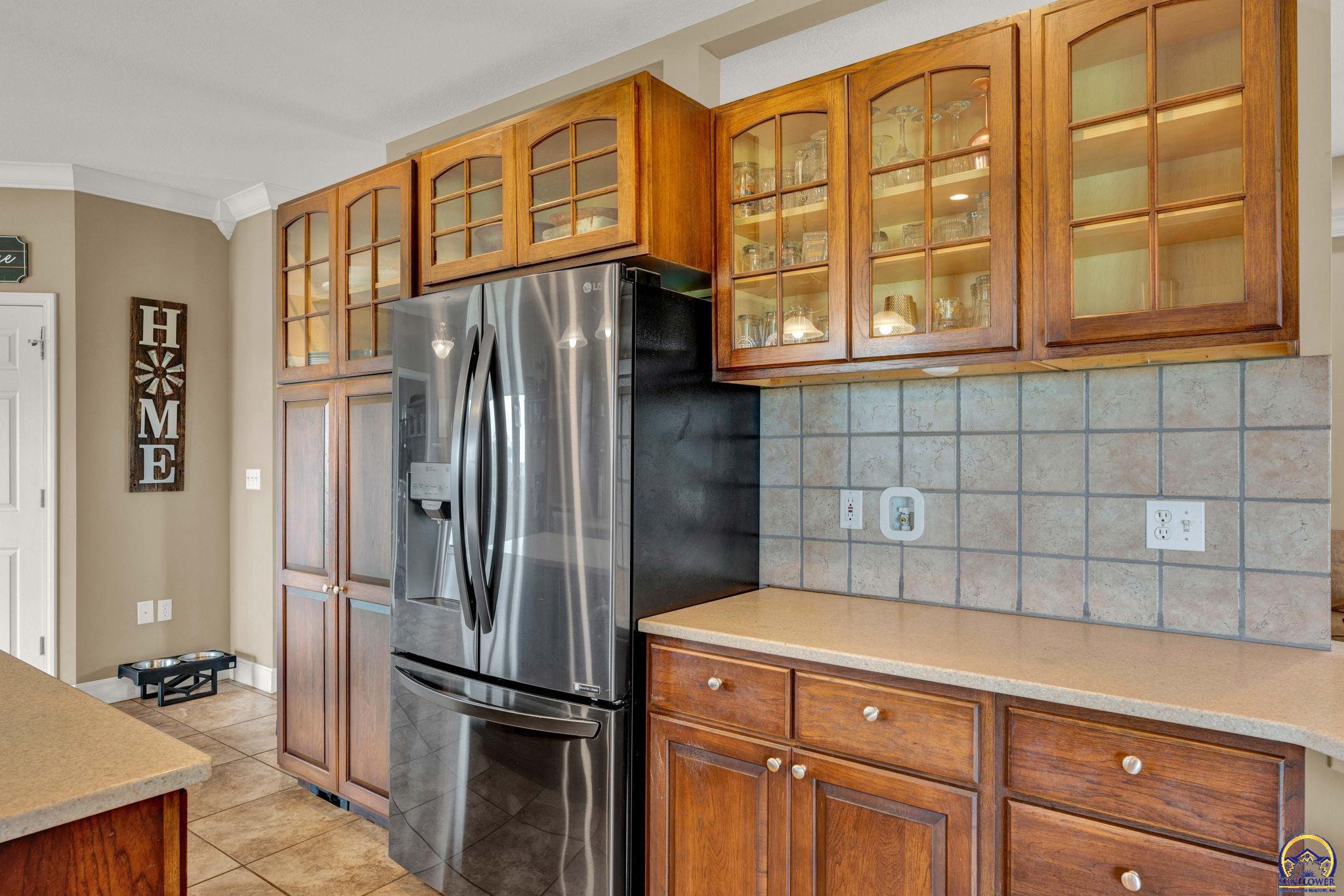 Auburn, Kansas 66402, United States, 5 Bedrooms Bedrooms, ,3 BathroomsBathrooms,Residential,Pending,57834