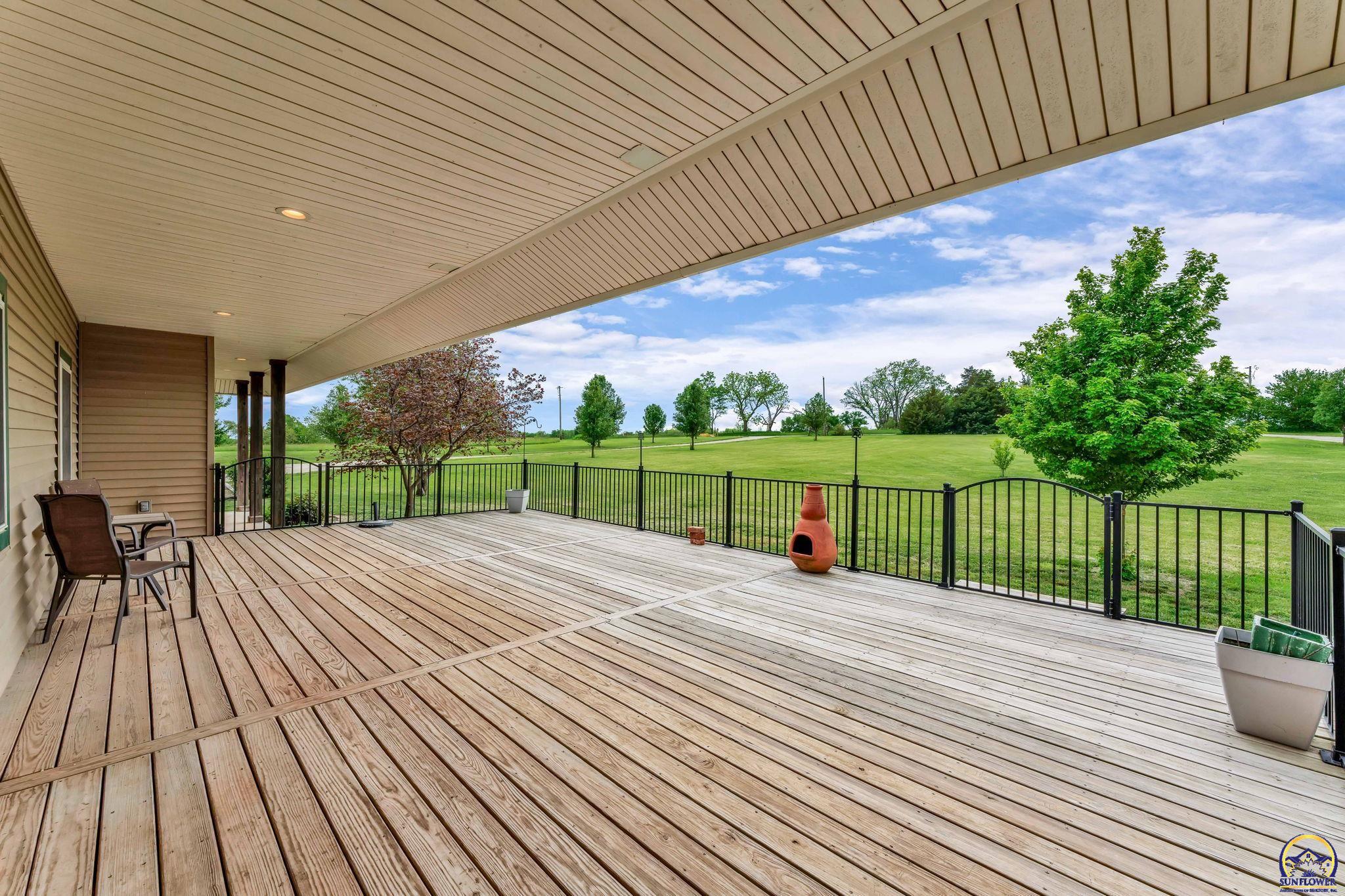 Auburn, Kansas 66402, United States, 5 Bedrooms Bedrooms, ,3 BathroomsBathrooms,Residential,Pending,57834