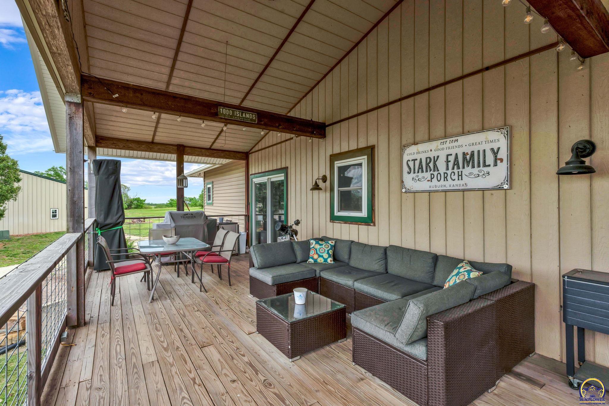 Auburn, Kansas 66402, United States, 5 Bedrooms Bedrooms, ,3 BathroomsBathrooms,Residential,Pending,57834