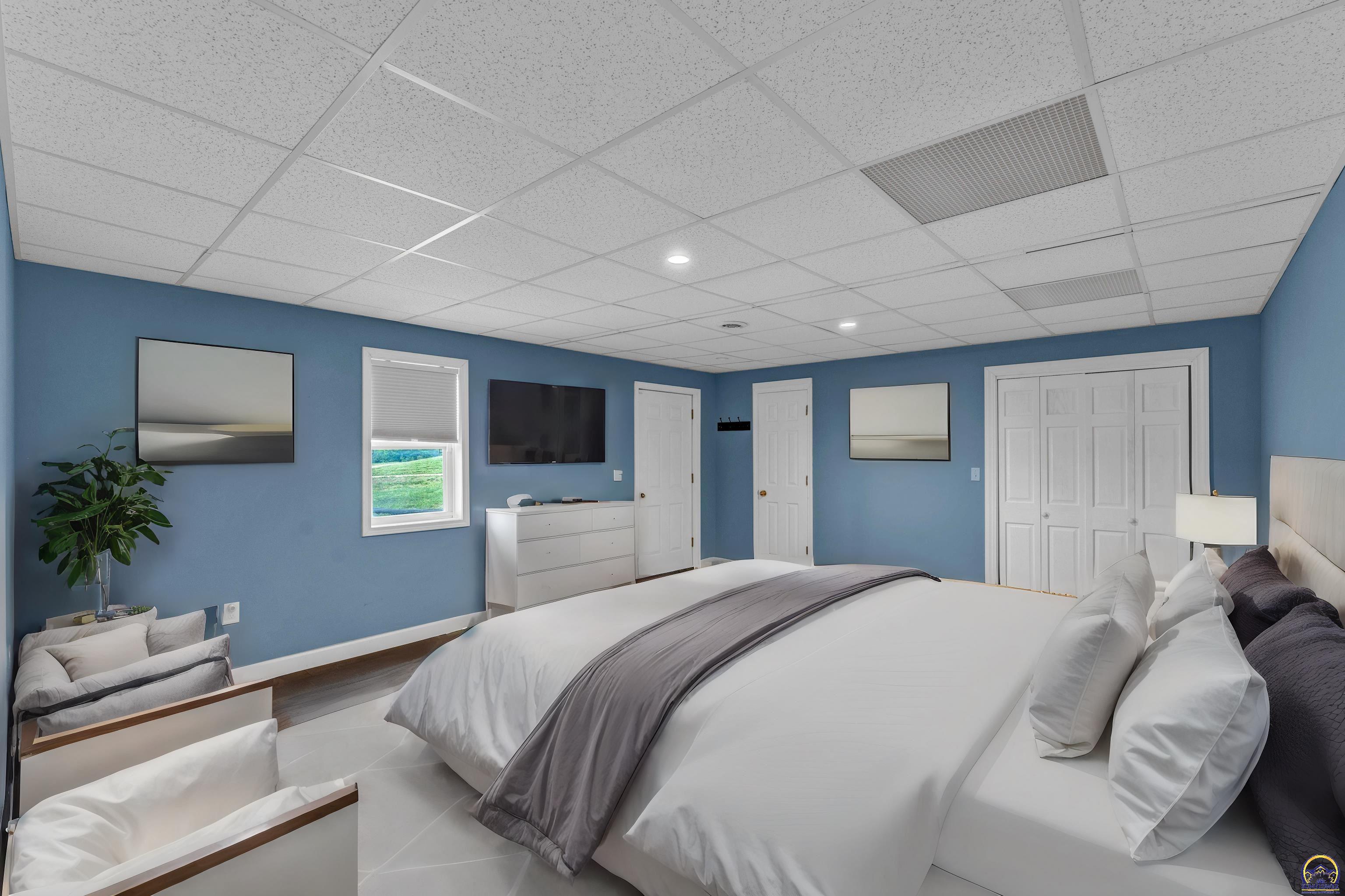 Auburn, Kansas 66402, United States, 5 Bedrooms Bedrooms, ,3 BathroomsBathrooms,Residential,Pending,57834