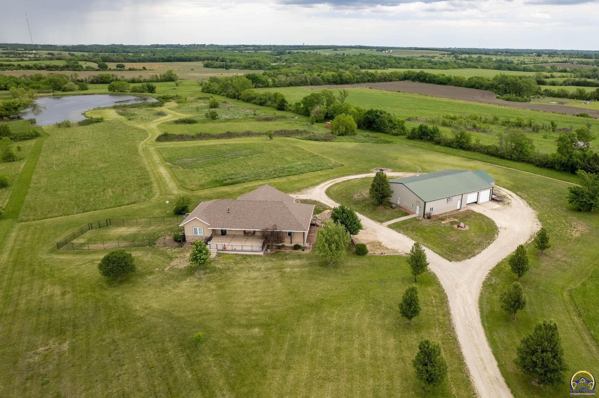 Auburn, Kansas 66402, United States, 5 Bedrooms Bedrooms, ,3 BathroomsBathrooms,Residential,Pending,57834