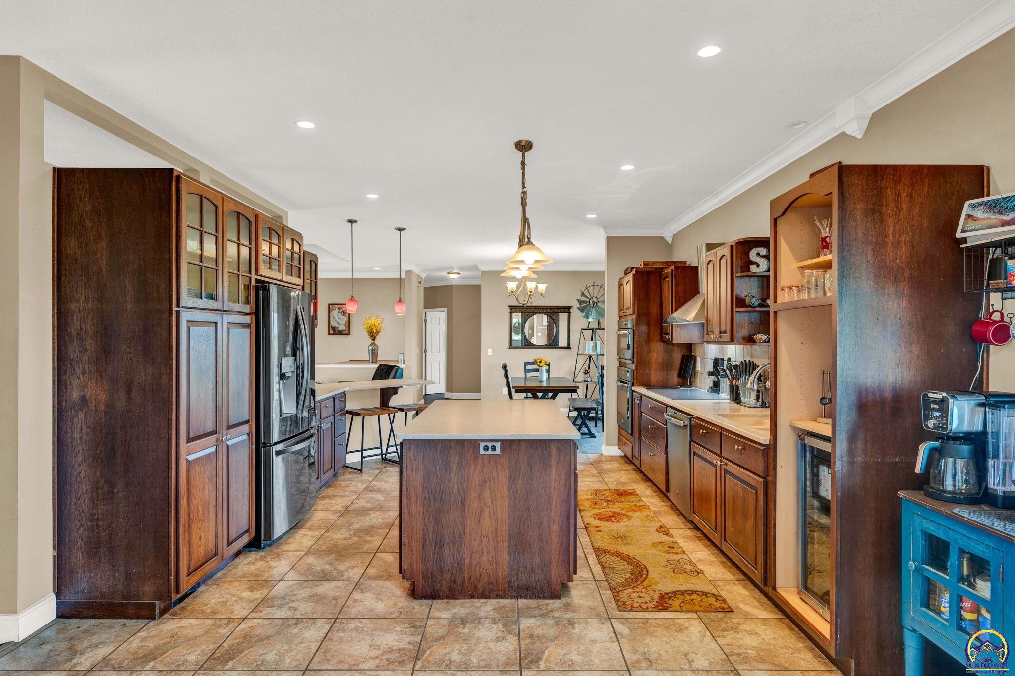 Auburn, Kansas 66402, United States, 5 Bedrooms Bedrooms, ,3 BathroomsBathrooms,Residential,Pending,57834