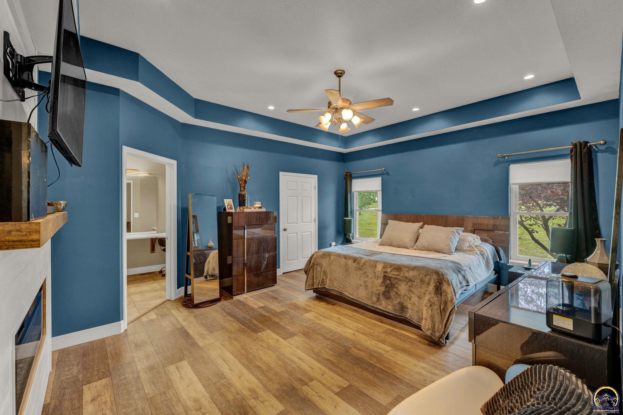 Auburn, Kansas 66402, United States, 5 Bedrooms Bedrooms, ,3 BathroomsBathrooms,Residential,Pending,57834