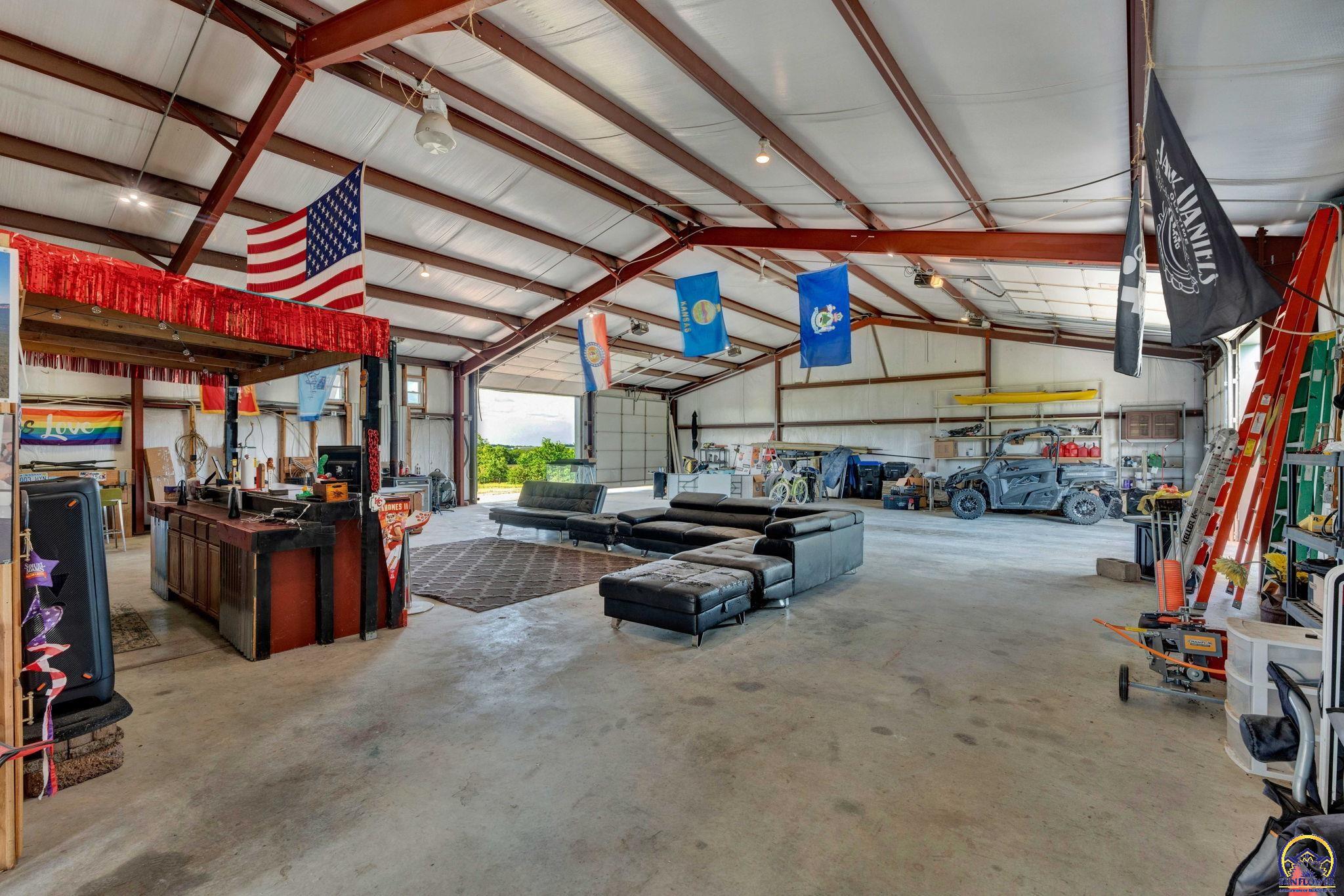 Auburn, Kansas 66402, United States, 5 Bedrooms Bedrooms, ,3 BathroomsBathrooms,Residential,Pending,57834