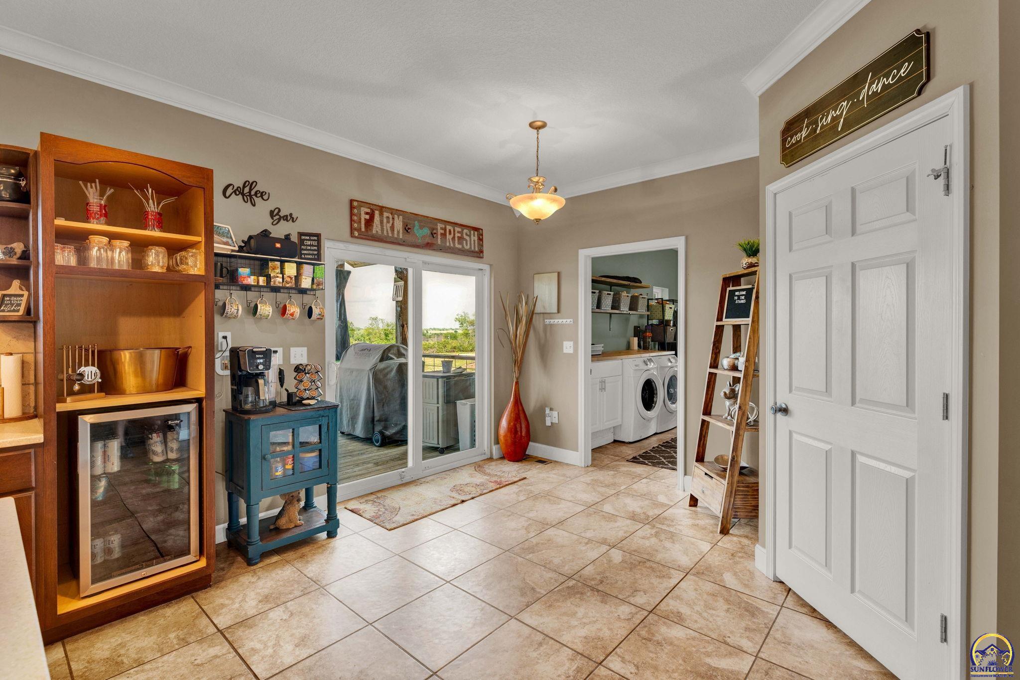 Auburn, Kansas 66402, United States, 5 Bedrooms Bedrooms, ,3 BathroomsBathrooms,Residential,Pending,57834