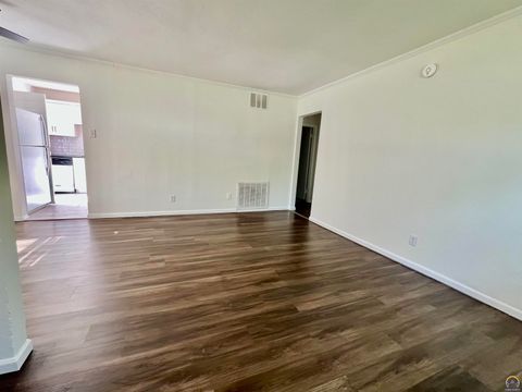 Tiny photo for 2520 SW 22nd Pk, Topeka, KS 66611 (MLS # 244425)