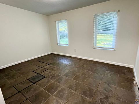 Tiny photo for 2520 SW 22nd Pk, Topeka, KS 66611 (MLS # 244425)