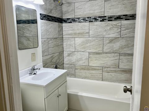 Tiny photo for 2520 SW 22nd Pk, Topeka, KS 66611 (MLS # 244425)