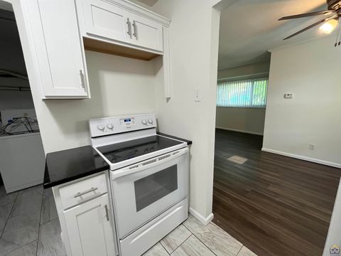 Tiny photo for 2520 SW 22nd Pk, Topeka, KS 66611 (MLS # 244425)