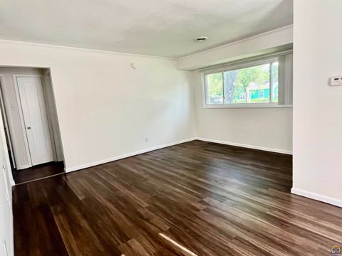 Tiny photo for 2520 SW 22nd Pk, Topeka, KS 66611 (MLS # 244425)