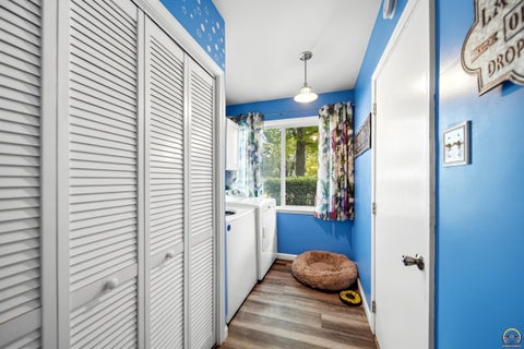 Tiny photo for 2151 SW Burnett Rd, Topeka, KS 66614 (MLS # 244846)
