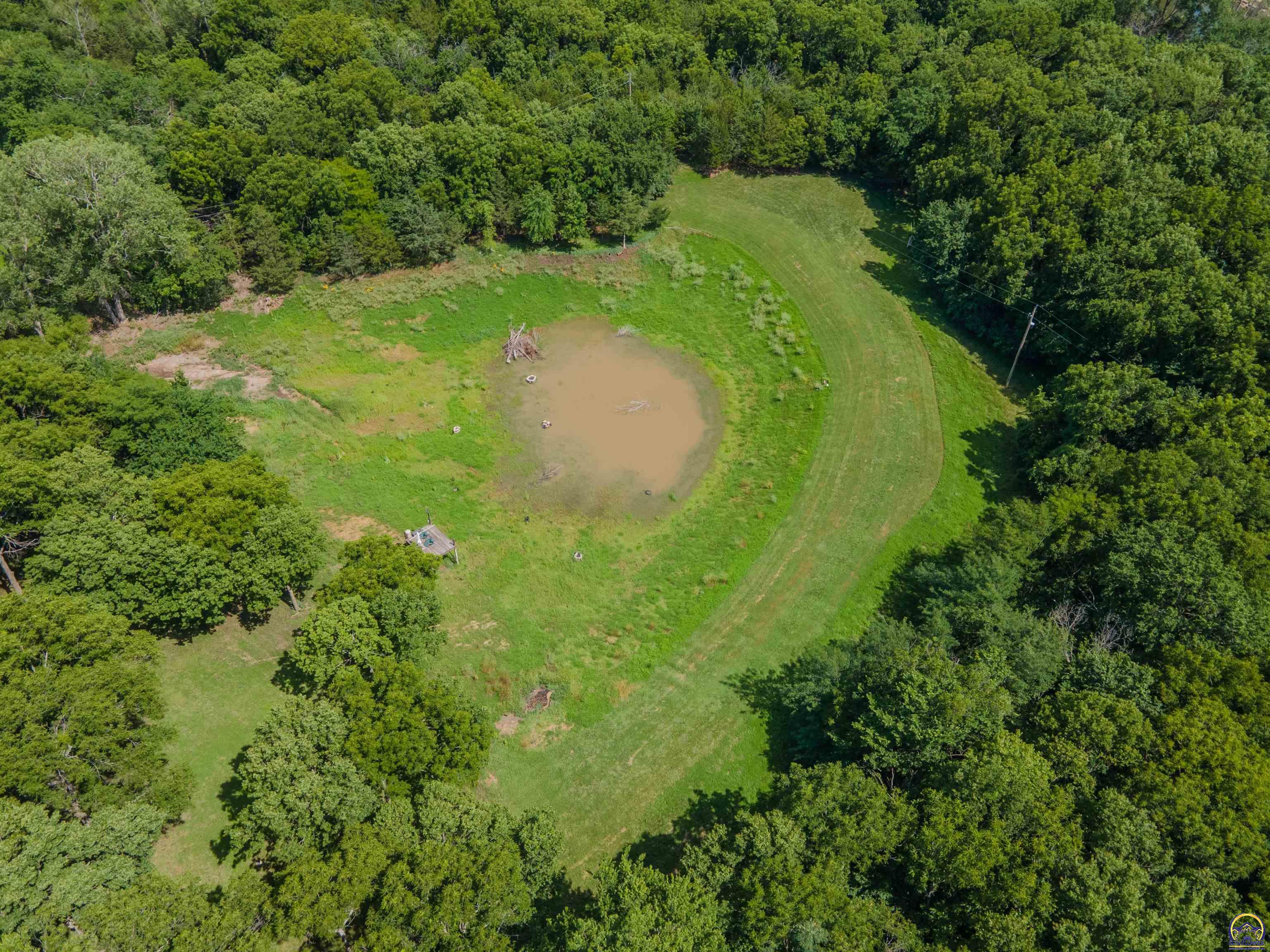 Topeka, Kansas 66618, United States, 5 Bedrooms Bedrooms, ,5 BathroomsBathrooms,Residential,Pending,53424
